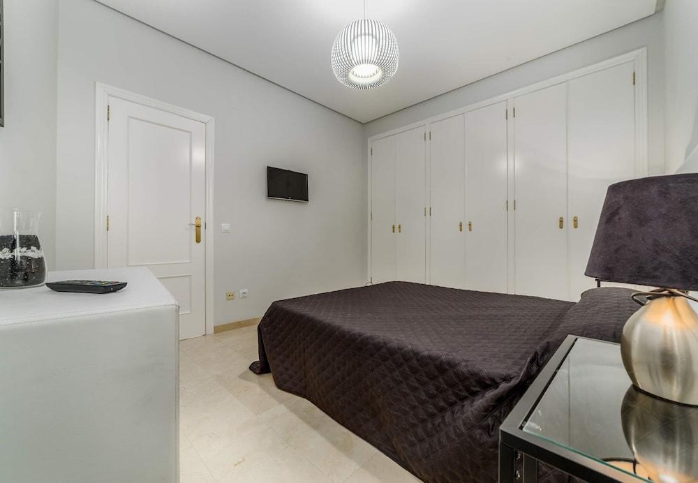 Hotel Travel Habitat Atico Comedias 3*